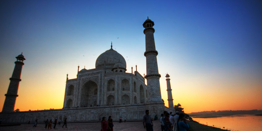 Taj Mahal - One day tour monument