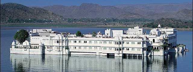 Udaipur Local City Tour Package