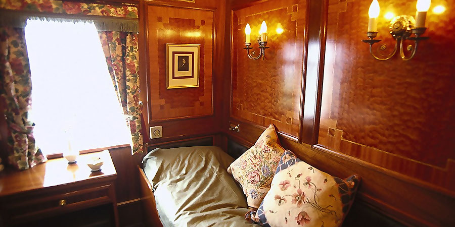 Luxury Train Royal Orient