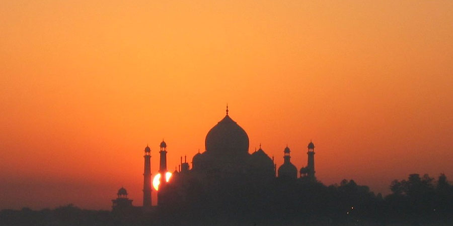 Sunrise view at the Taj Mahal | three day agra tour
